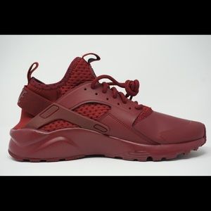 nike sportswear huarache run ultra